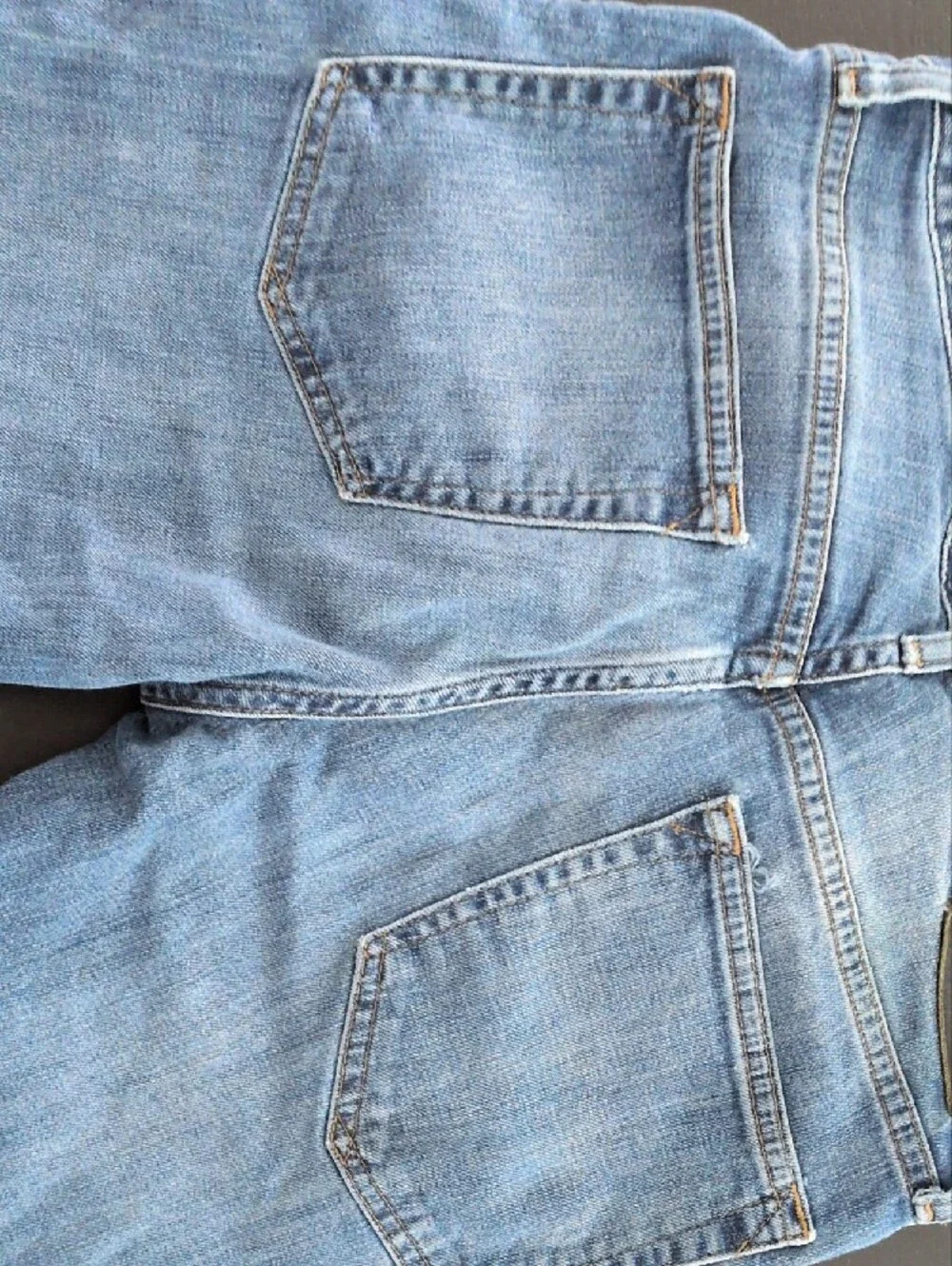 Eddie Bauer Jeans Men’s Slim Straight Jeans in Medium Blue 32x32